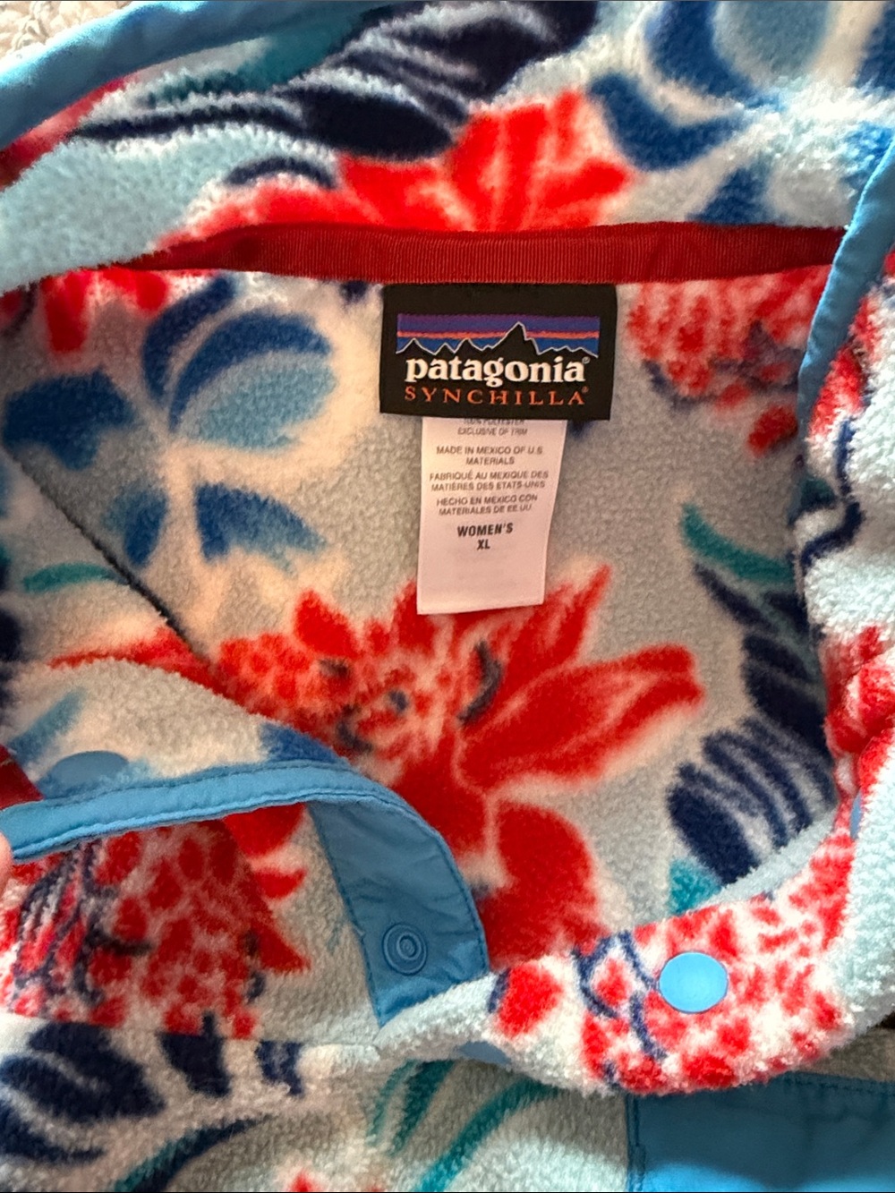 Patagonia Floral Snap-T Fleece Pullover - Light Blue with Red & Navy Accents - Picture 4 of 6